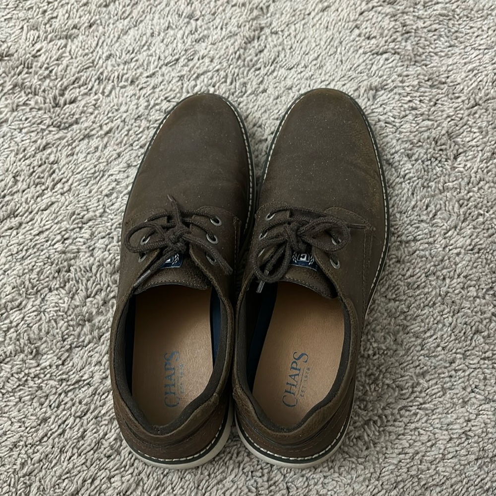 Men’s shoes size 8.5